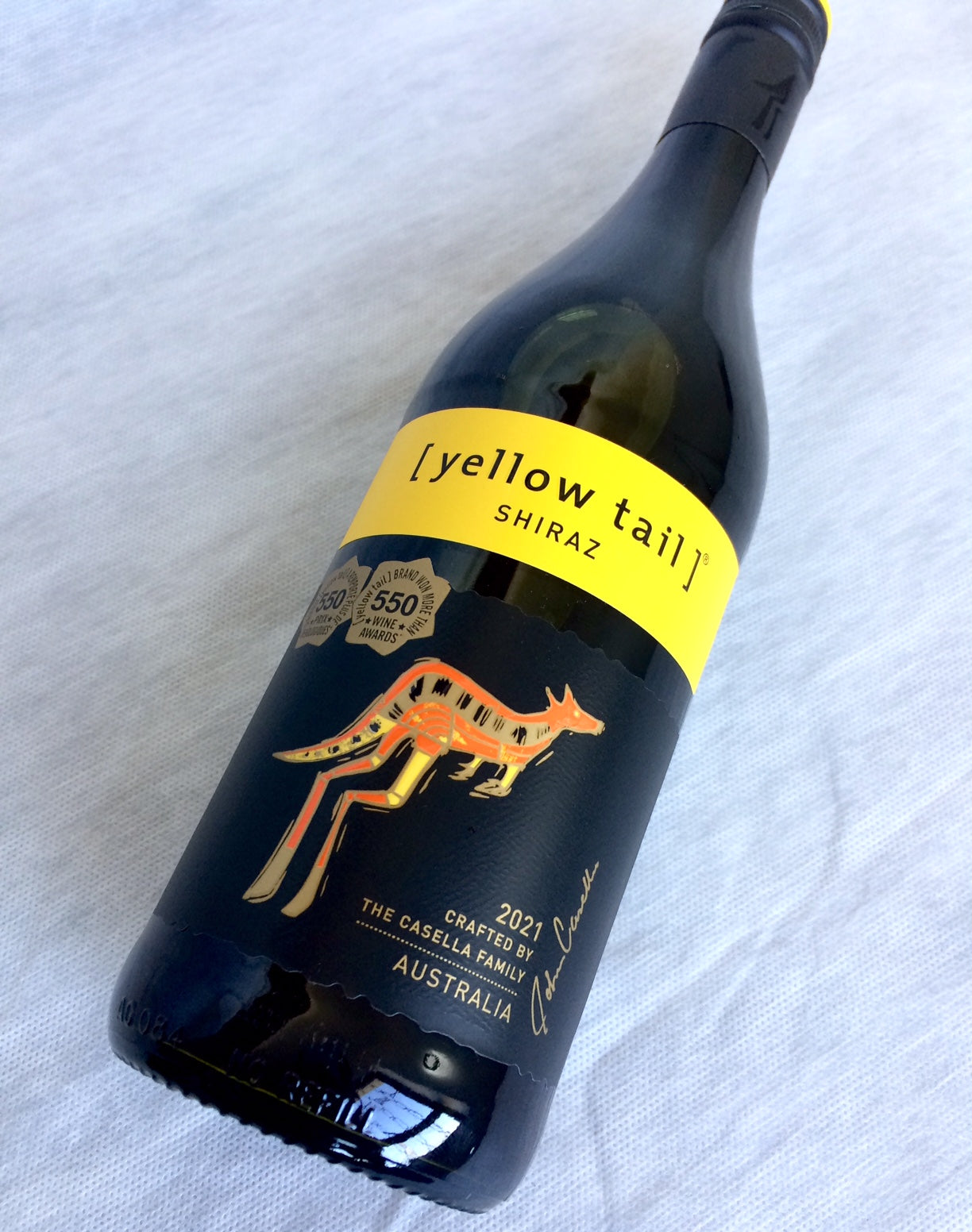Vinho Autraliano Yellow Tail Shiraz